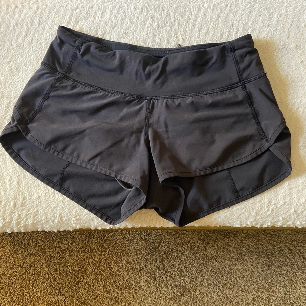 Lululemon Speed Up Short Black 2.5 in Black